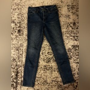 Old Navy High Ride Medium Wash Denim
